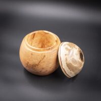 Pot "soliflore" en If et couvercle en céramique émaillé - Pièce unique