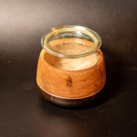 Boite noyer couvercle verre