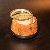 Boite noyer couvercle verre