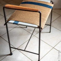 tabouret tressé accoudoir noyer-9 Tabouret accoudoir noyer